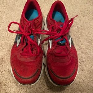 Brooks Women’s Pureflow size 10